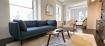 Luxe Financial District Studio in Amenity Building