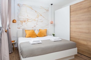 4 habitaciones, tabla de planchar con plancha y wifi gratis 