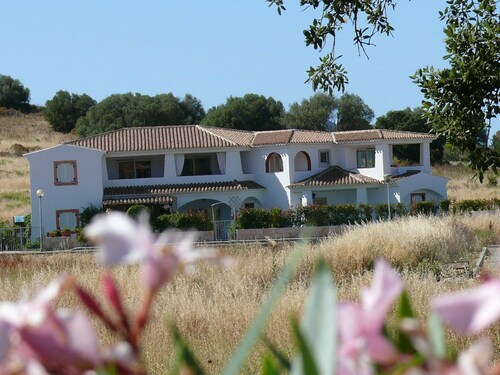 casa a 800 metri dal mare tra porto san paolo e san teodoro isola tavolara 