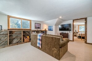 6 habitaciones, cuna de viaje, wifi y ropa de cama 