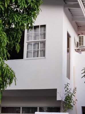 Exterior detail - Cozy Apartment,  for a relaxing, breath taking experience.  Home away from home. (Willemstad)