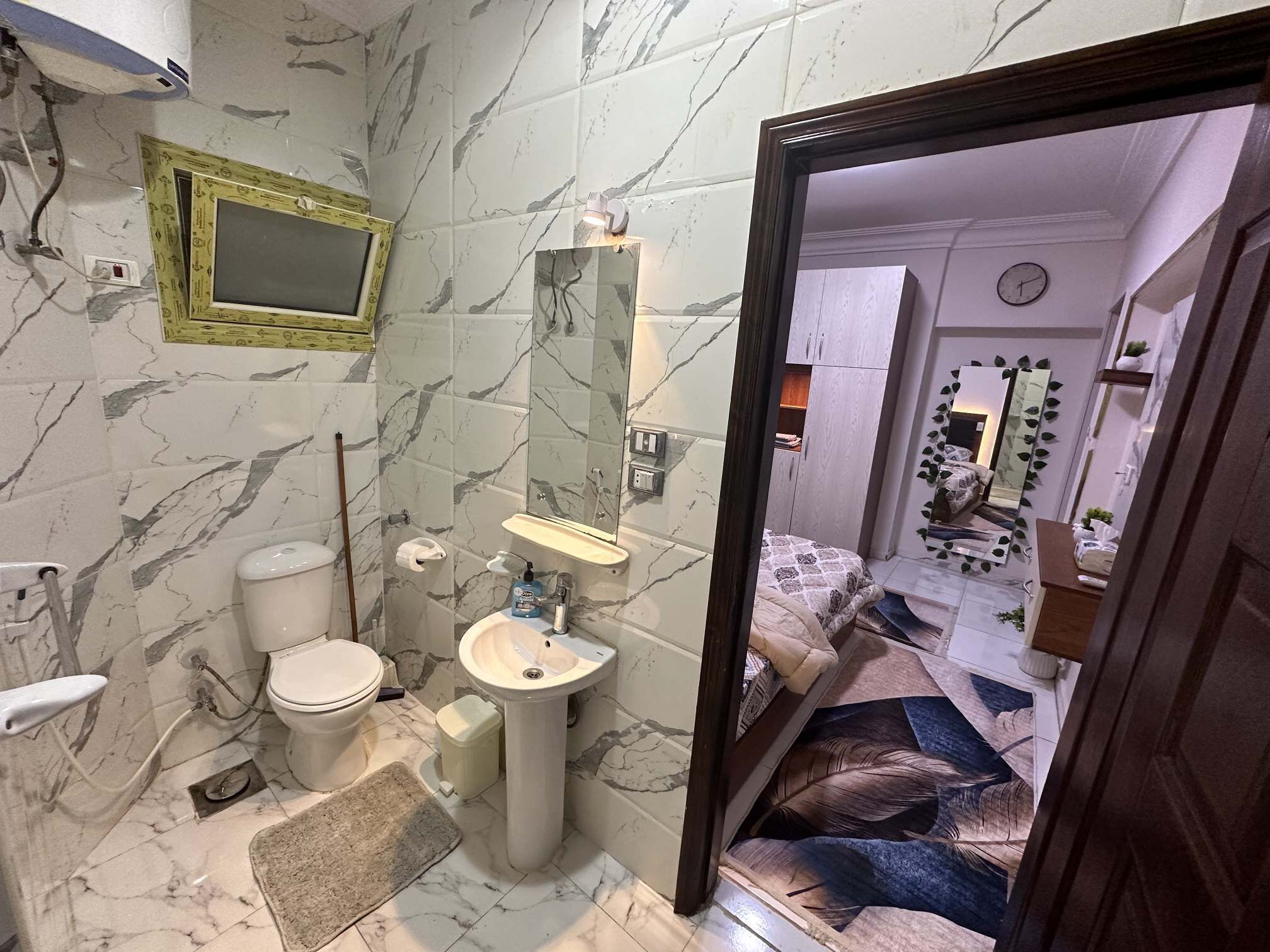 Boblebadekar, hårtørrer, bidet, håndklæder