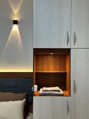 3 Schlafzimmer, Schreibtisch, Bügeleisen/Bügelbrett, kostenloses WLAN