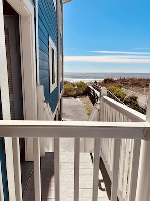 Property grounds - Marley Cove: Beautiful Condo in Cherry Grove, NMB Just Steps from the Shore (North Myrtle Beach)