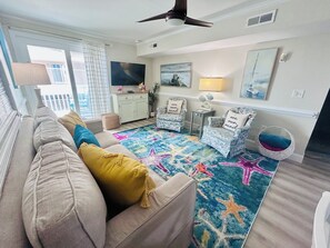 Smart TV, books - Marley Cove: Beautiful Condo in Cherry Grove, NMB Just Steps from the Shore (North Myrtle Beach)