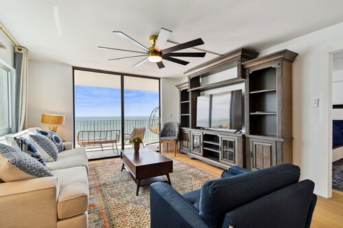 Luxury Ocean-Front Penthouses near clear water