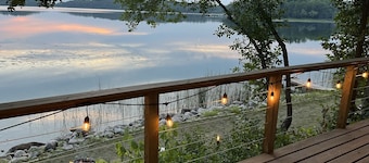 Peaceful 3-bedroom 1 1/2 bath cabin on a serene, secluded lake