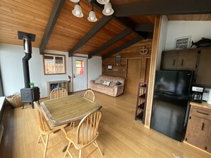 Smart TV, fireplace, DVD player