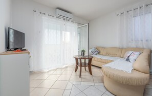 TV - 1 bedroom nice apartment in Novalja (Novalja)