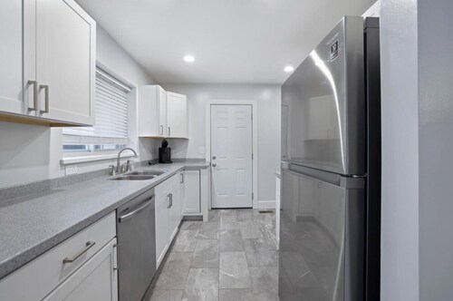 Terrific 3-bedroom house in Dayton with WiFi, AC