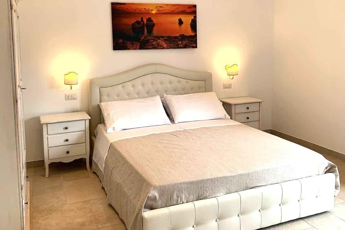 Family Double Room | 1 bedroom, minibar, desk, soundproofing
