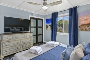 2 bedrooms, in-room safe, WiFi, bed sheets