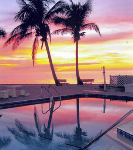 Beach Front Condo Just Steps to the Water!