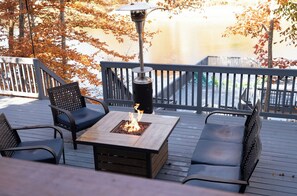 Terrace/patio - Lakefront Home with Hot tub, dock, & 12 beds (Moneta)