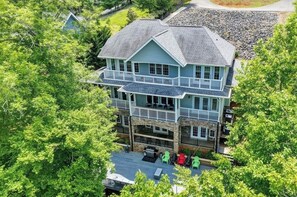 Exterior - Lakefront Home with Hot tub, dock, & 12 beds (Moneta)