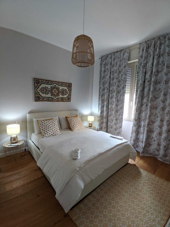 2 Schlafzimmer, Schreibtisch, kostenloses WLAN, Bettwäsche