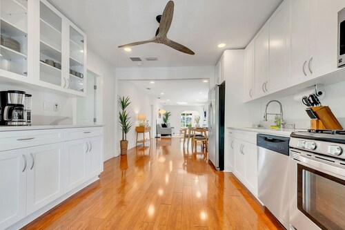 New! Reimagined Vintage Villa