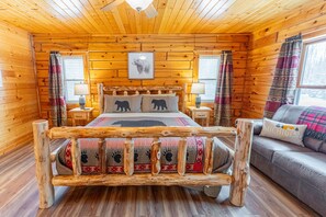 4 bedrooms, iron/ironing board, free WiFi, bed sheets