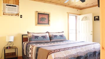 3 bedrooms, desk, free WiFi, bed sheets