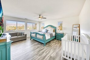 6 slaapkamers, een strijkplank/strijkijzer, reisbedje, wifi