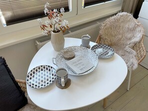 Unclassified image, 3 of 14, button