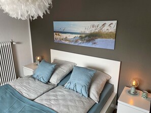 2 bedrooms, WiFi - 50113 Ferienwohnung "chanel" - Die Ferienwohnung Chanel Bietet Platz für 3 Erwachsene und ein (Wittmund)
