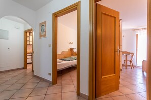 3 bedrooms, free WiFi, bed sheets