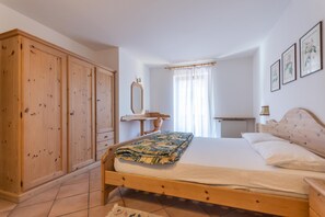 3 bedrooms, free WiFi, bed sheets - Casa Fanton 1 (Pozza di Fassa)