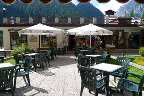 Restauration en plein air