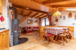 Interior - Casa Franzoi (Mazzin)