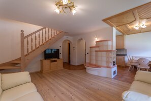 TV - Chalet Butterfly 1 (Mazzin)