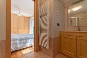 2 habitaciones y ropa de cama 