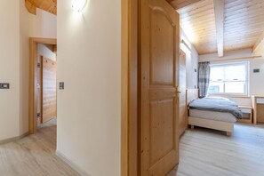 2 室のベッドルーム、ベッドシーツ