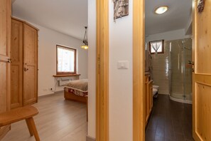 Wi-Fi gratuit, draps fournis