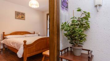 2 makuuhuonetta, vuodevaatteet