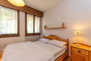 3 bedrooms, iron/ironing board, free WiFi, bed sheets - Residenza Latemar (Moena)