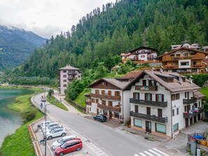 Esterni