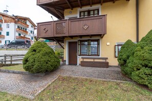 تفاصيل الفندق من الخارج