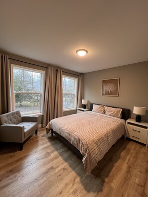 4 Schlafzimmer, Bügeleisen/Bügelbrett, kostenloses WLAN, Bettwäsche