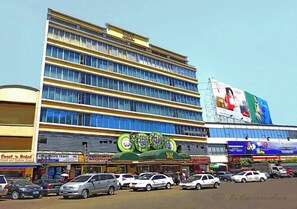 Front of property - Rajah Park Hotel by Hiverooms (Cebu City)