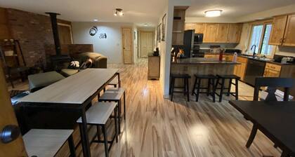 Sweet Retreat Cozy Cabin