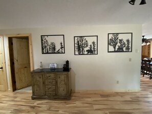 Interior - Sweet Retreat Cozy Cabin (Sisters)