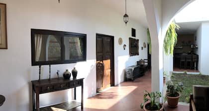 âDonde Chiquiâ Cozy House two blocks from La Merced Church