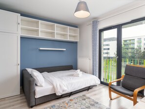 Iron/ironing board, WiFi, bed sheets - Bronowice Standard Studio (Kraków)