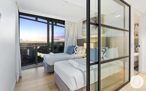 Apartamento de lujo, 2 habitaciones, vistas al río | 2 dormitorios, tabla de planchar con plancha, wifi gratis