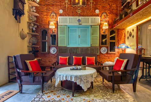 Ancient Saigon House BenThanh Center