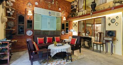 Ancient Saigon House BenThanh Center