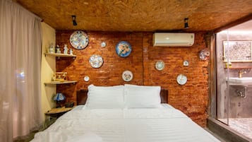 Classic Duplex, City View | 4 bedrooms, premium bedding, memory-foam beds, minibar