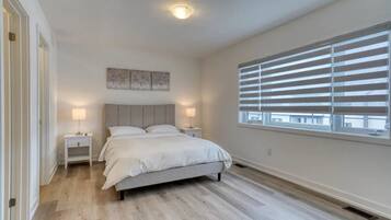 3 bedrooms, in-room safe, desk, iron/ironing board