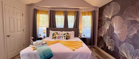 3 bedrooms, desk, iron/ironing board, free WiFi